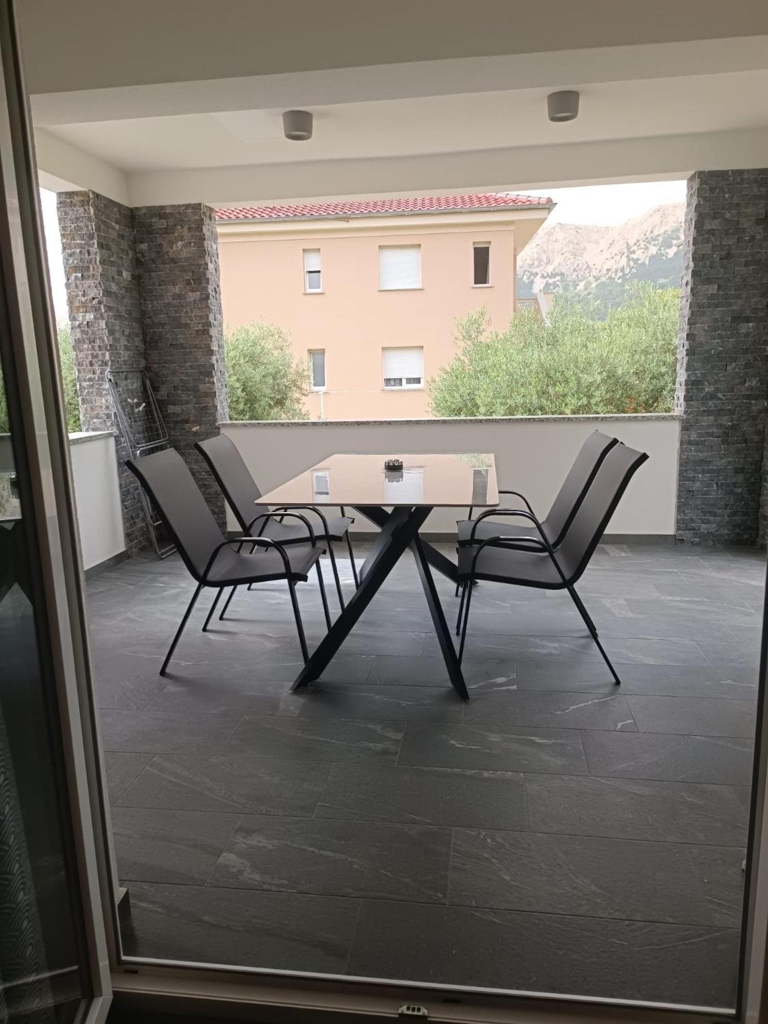 Villa Luka Baska Exterior photo